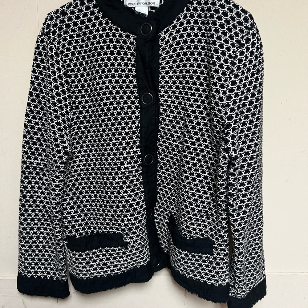 Jones New York Black & White Textured Knit Cardigan with MaSnap Buttons